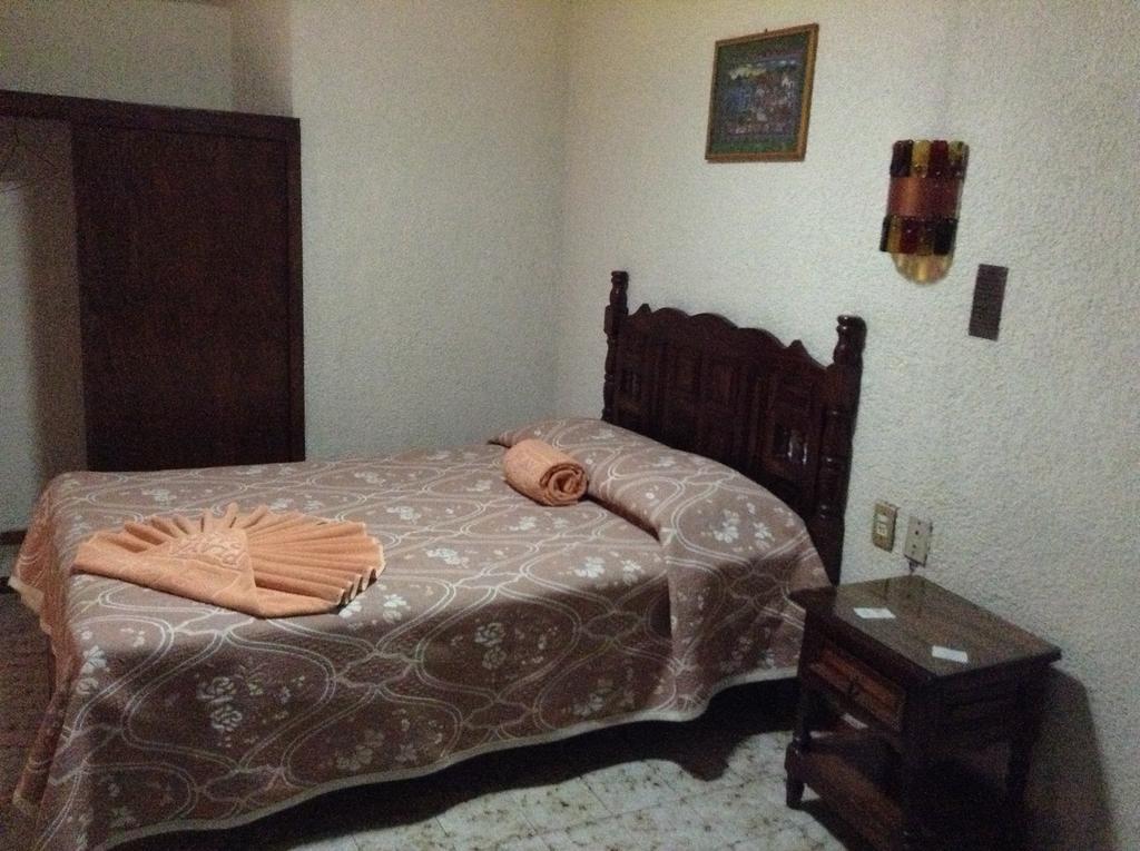 Hotel Atilanos Morelia Oda fotoğraf