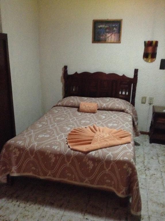 Hotel Atilanos Morelia Oda fotoğraf