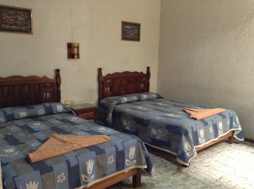 Hotel Atilanos Morelia Oda fotoğraf