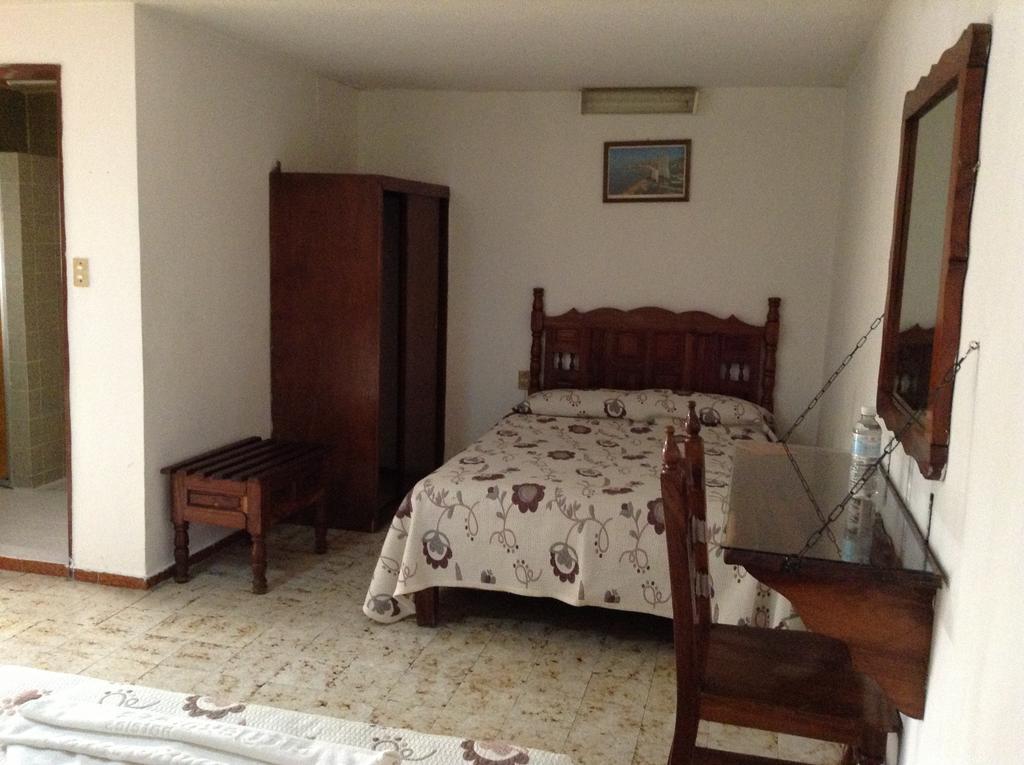 Hotel Atilanos Morelia Dış mekan fotoğraf