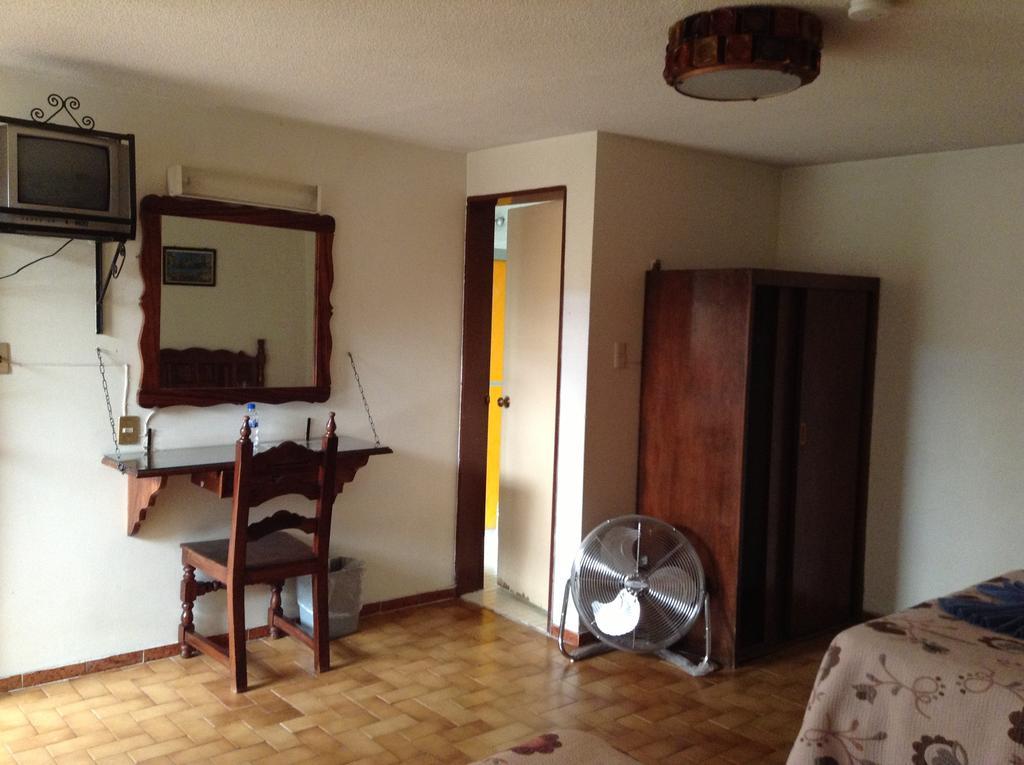 Hotel Atilanos Morelia Dış mekan fotoğraf