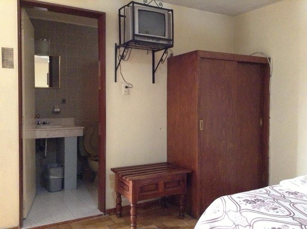 Hotel Atilanos Morelia Dış mekan fotoğraf